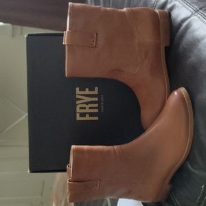 Frye Anna Short Ankle Boots